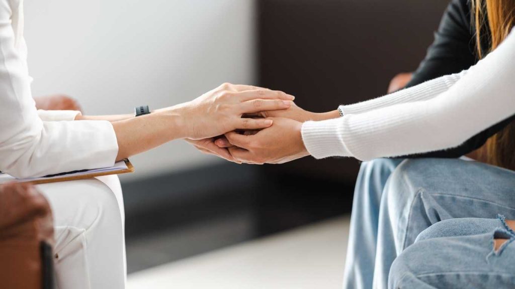 Clínica dental cumbres, clínica unión salud, médico la unión, pediatra la unión, ginecóloga la unión, oftalmólogo la unión, otorrino la unión, cirujano la unión, dermatóloga la unión, psiquiatra la unión